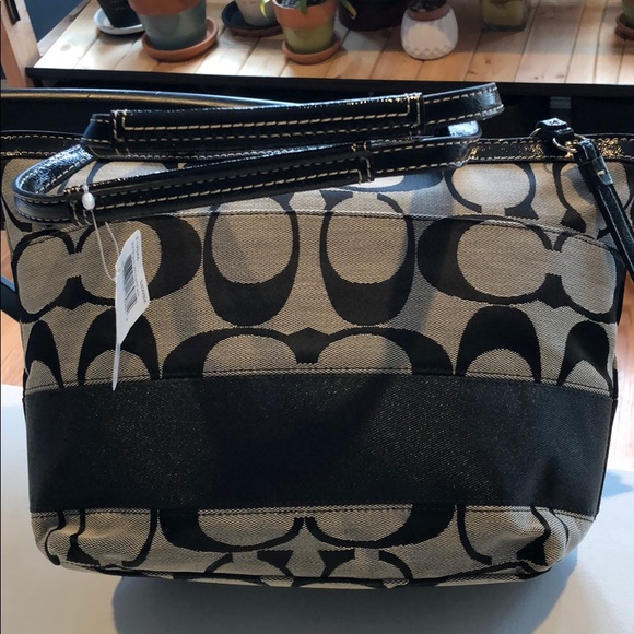 NWT Coach Sis Tote - Picture 4 of 8